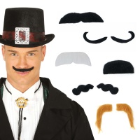 Moustaches de différentes formes et couleurs - 6 unités