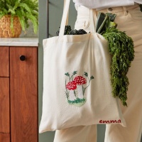 Kit de broderie avec boîte cadeau - Tote Bag champignons - DMC