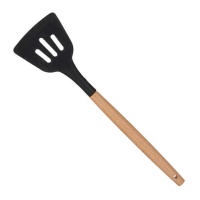 Spatule de cuisine en silicone noire striée